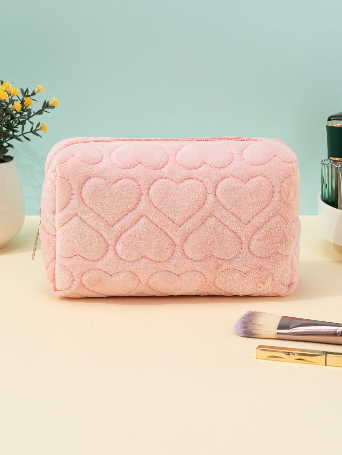 1pc Heart Pattern Quilted Fuzzy Square Makeup Bag - Pink and Caboodle