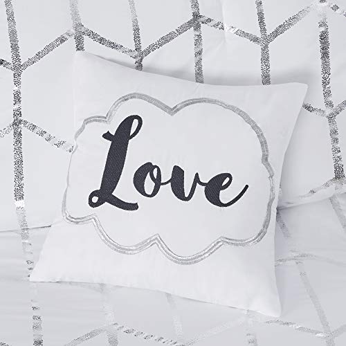 Intelligent Design Modern Trendy Casual All Season Bedding Raina Comforter Set Microfiber Metallic Print Geometric Design Embroidered Toss Pillow, Full/Queen, White/Silver 5 Piece